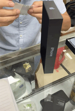 iOS 微信 8.0.14 新功能，通话可查看好友动态