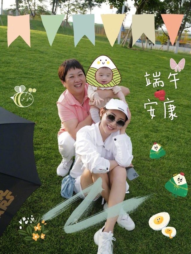 何雯娜曬娃近照，女兒小小一隻神似爸爸梁超，當媽後何雯娜更會美 娛樂八卦吃瓜 第5张