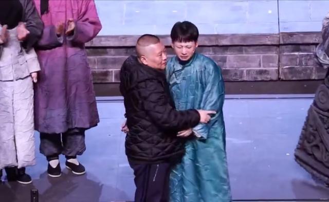 郭麒麟胖的照片，郭麒麟又变胖了