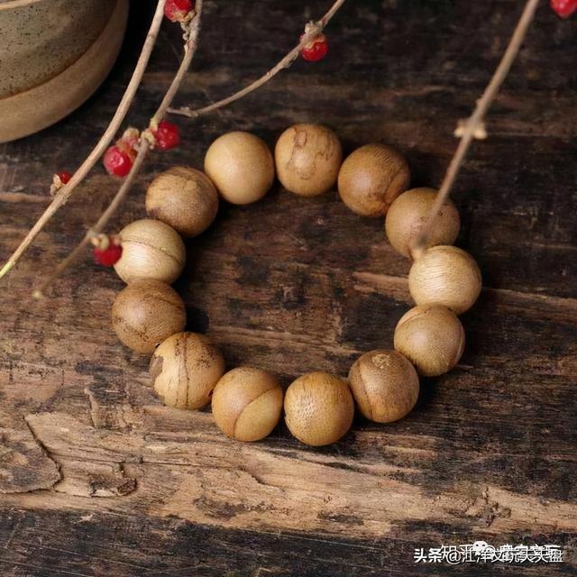 七夕到了，5种文玩哄笑女朋友（老婆） 送什么礼物给女朋友