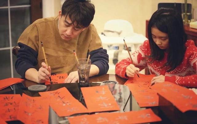 如何教育孩子，黃磊女兒黃多多過分裝扮，難道孩子只能「乖」？ 娛樂八卦吃瓜 第10张