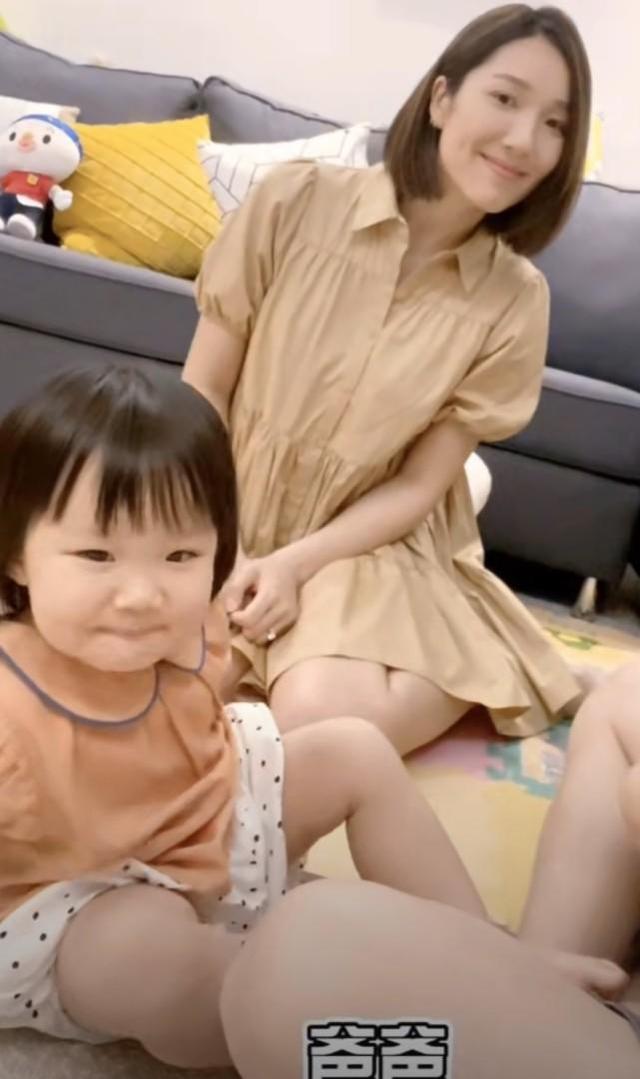 王祖藍宣布喜事！曬三口人合拍視頻，正式公開妻子懷上二胎 娛樂八卦吃瓜 第6张