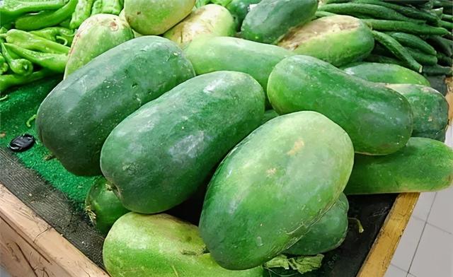 冬瓜是青皮的和黑皮的哪样好，夏季吃冬瓜黑皮
