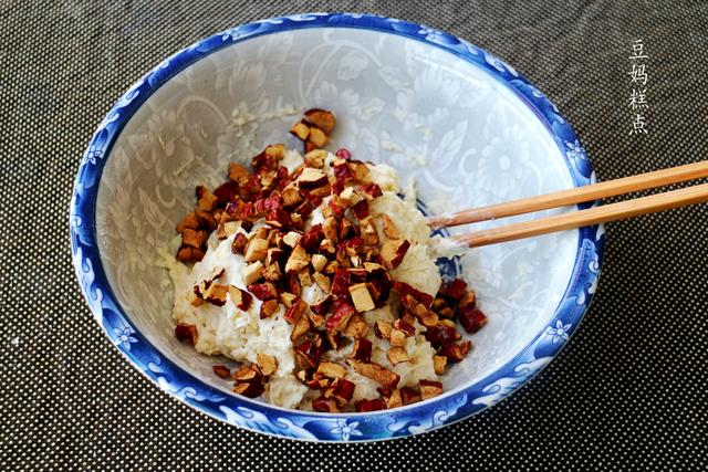 3.8女神節，蒸碟紅棗發糕吧！柔軟清甜，口口紅棗香~ 熱愛美食 第8张