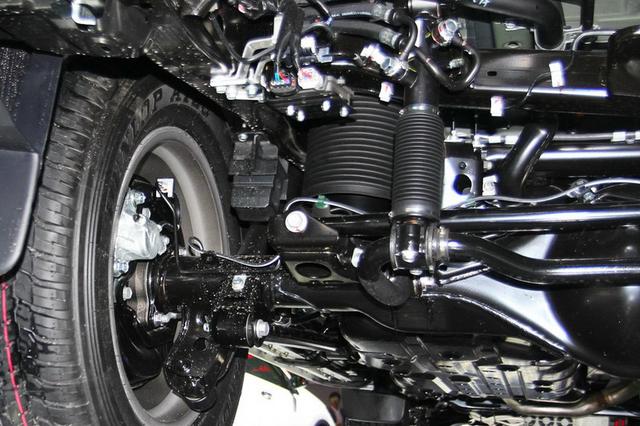 2021款普拉多终于来了！比宝马X5还霸气，你还考虑途乐吗？