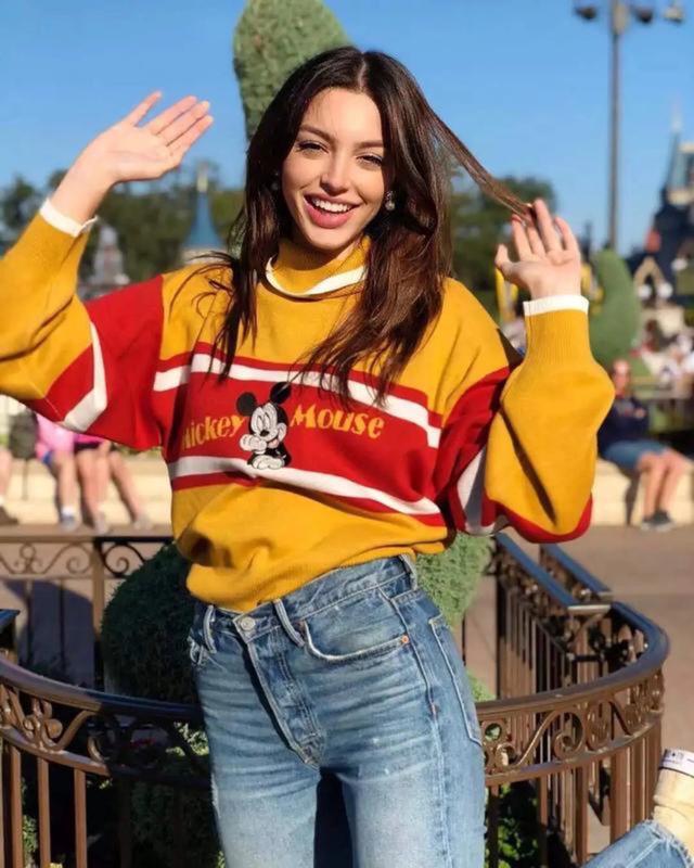 她因長得太美被孤立，通過健身，練出魔鬼身材，驚艷眾人 街拍正妹 第3张