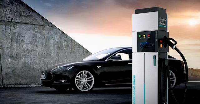 充电1小时排队4小时人在囧途？建议：电动车别跑高速逞能