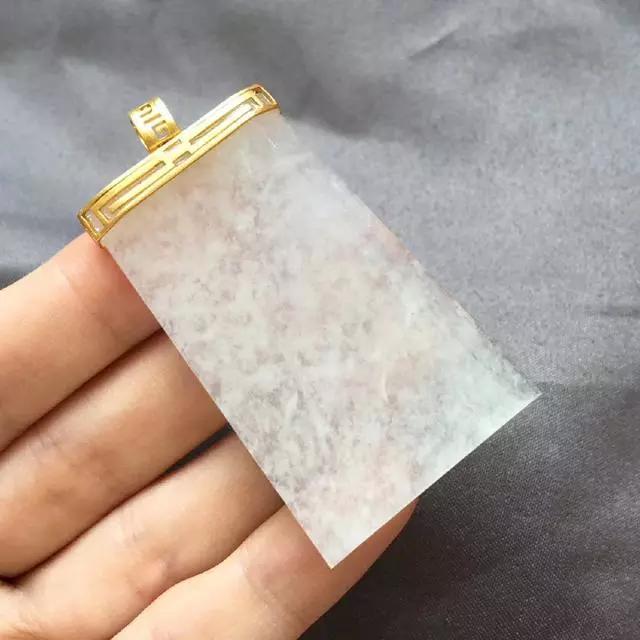 翡翠应该如何挑选好，建议先看完这篇文章