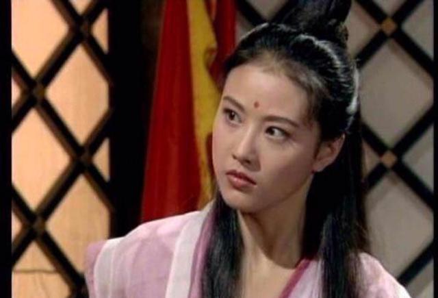 梅婷、周海媚、袁詠儀，美得各有所長，歲月從不敗美人 娛樂八卦吃瓜 第6张
