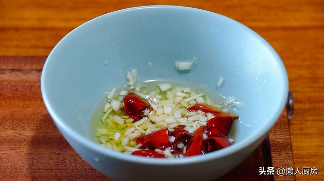 石花菜不用炒，不用煮，用冷水泡一泡，夏天最愛吃的爽口小涼菜 熱愛美食 第11张