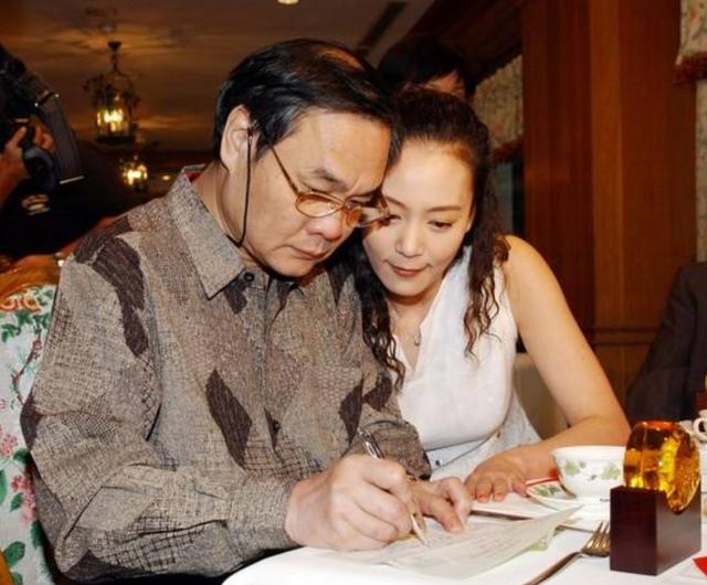 為渣男切子宮，一生無兒女，老公墜樓死亡，拍戲拍成了悲劇 娛樂八卦吃瓜 第14张