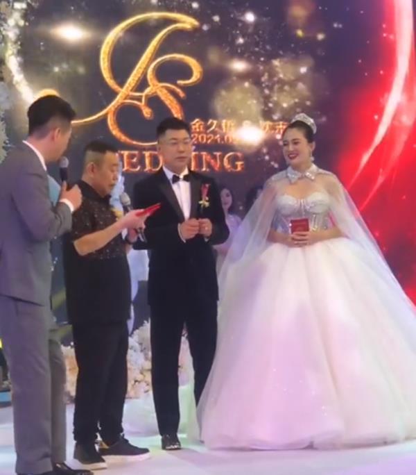 婚禮開成了演唱會？為迎娶小6歲女友，知名歌手准備的排場有多大 娛樂八卦吃瓜 第9张