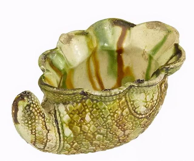 唐三彩的主要用途是干什么的（唐三彩畅销海外却用途特殊）