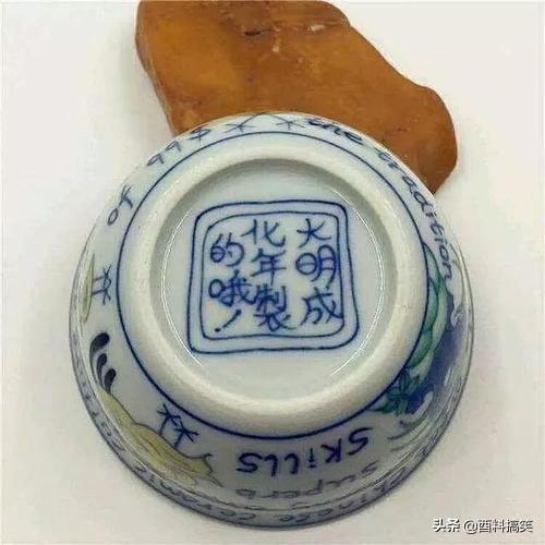 我爸說我其實是富二代，我不信，當他拿出他收藏的畫，我信了 搞笑整蠱 第13张
