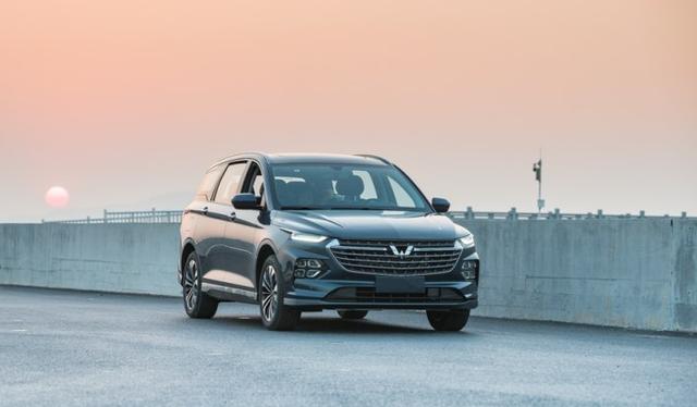 五菱凯捷11万多开走，6个VIP座椅都可放平，还有多层隔音，高级