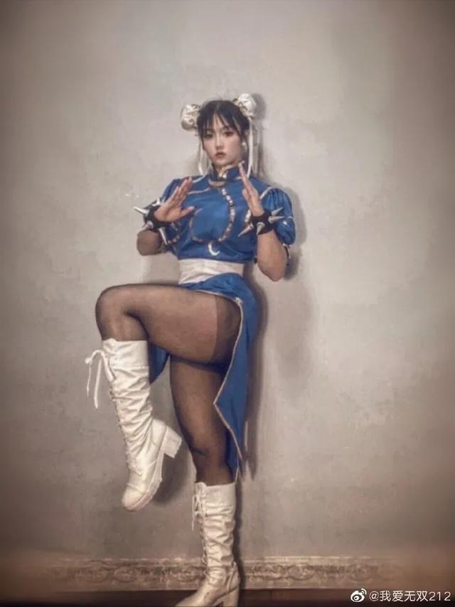 被稱為「女版鹿晨輝」，這位中國版春麗，身材太犯規了 街拍正妹 第18张