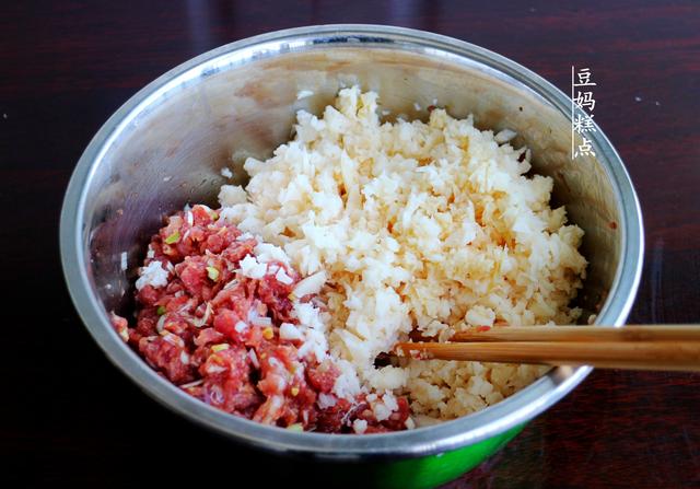 今兒是頭伏，這餡兒餃子正當吃，清涼降暑，開胃助消化 熱愛美食 第8张