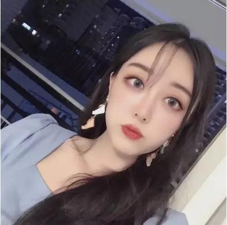 新秀主播大琳儿入驻陌陌平台，获官方首页推荐引流