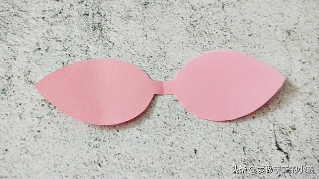 礼品盒上的蝴蝶结折法,圆形礼物盒蝴蝶结的系法图解