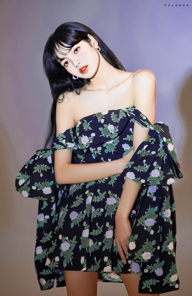 Lisa彩妝大片釋出，一襲夢幻紫色連衣裙，瞬間化身「人間芭比」 娛樂八卦吃瓜 第5张