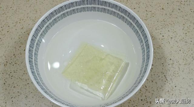 夏季，這果凍賣288元，原來包的是一整個西紅柿，在家2元搞定 熱愛美食 第17张