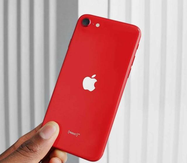 iPhone，iPhone SE 2到底如何？体验之后（它仍会是旗舰价位的主流选择）
