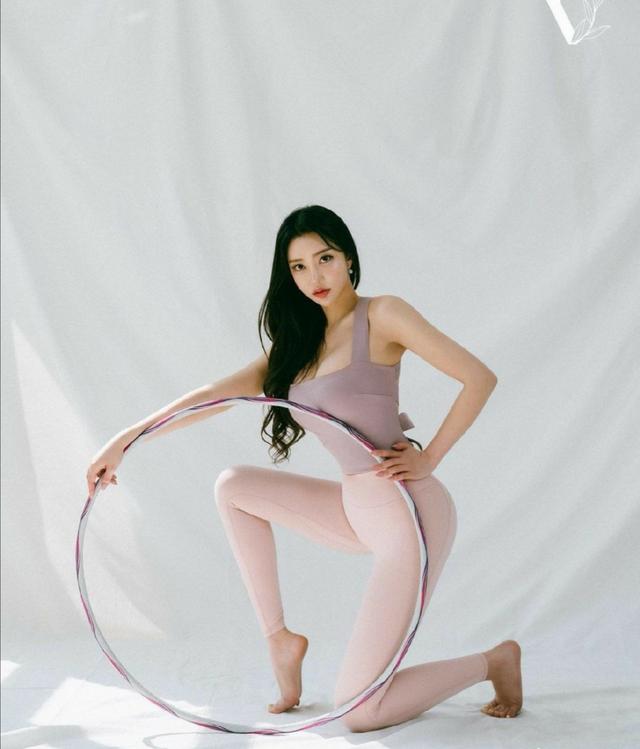 韓國美女展現瑜伽魅力，曲線完美身材曼妙，優美的曲線讓人羨慕 街拍正妹 第2张