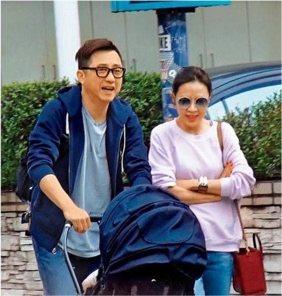 庾澄慶罕見秀恩愛，曬妻子和一兒一女合影，新家庭比從前更幸福 娛樂八卦吃瓜 第3张