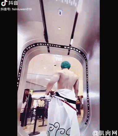 20歲上海肌肉小哥cos游戲武尊，看到身材，網友大呼：讓人想破戒 健身減肥達人 第1张