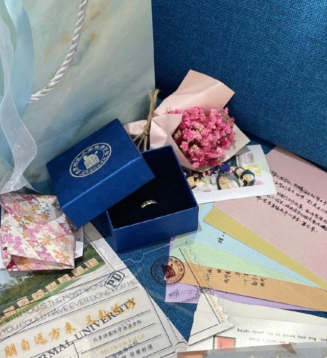 毕业全班买什么纪念品,实用又有意义的纪念品