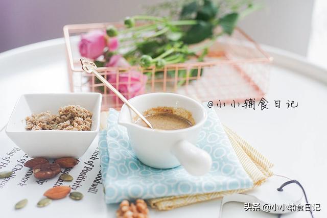  芝麻核桃粉的做法宝宝辅食，芝麻核桃粉自己在家做