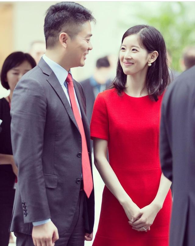 身價過百億，依舊靠邊站，畢業走向巔峰，做豪門貴婦不如投資自己 娛樂八卦吃瓜 第12张