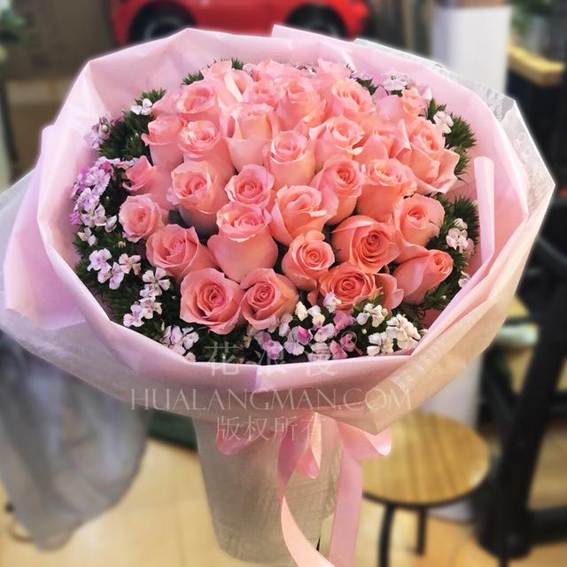 情人节都送什么礼物粉玫瑰花语，11朵-99朵粉玫瑰分别代表什么？