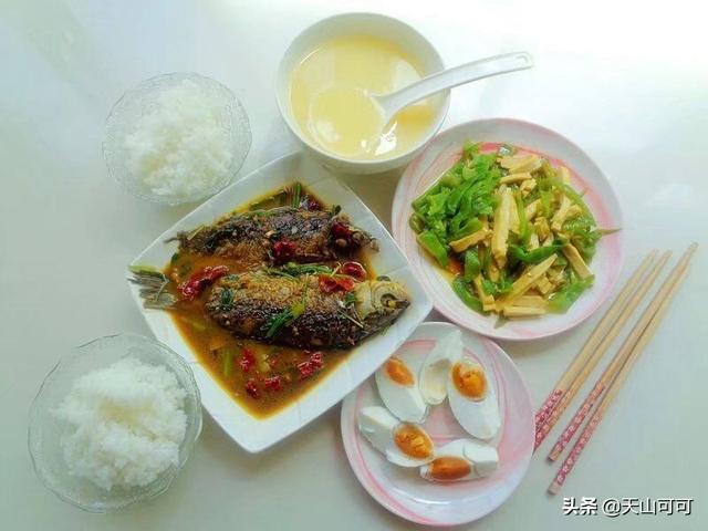 晚餐吃什么健康又营养菜谱大全（一周七天晚餐不重样）