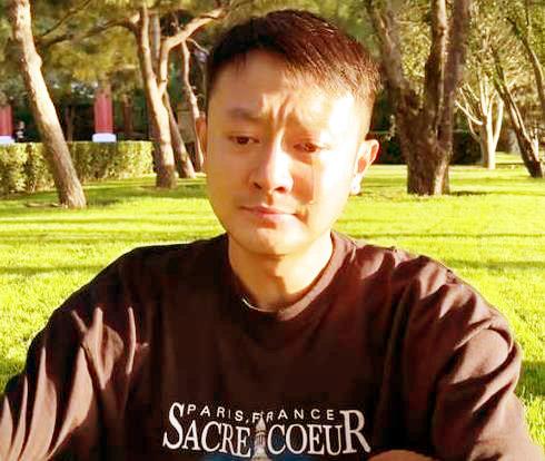 印小天送別慈父：含淚的孝心將父親的臨終歲月點亮 娛樂八卦吃瓜 第23张