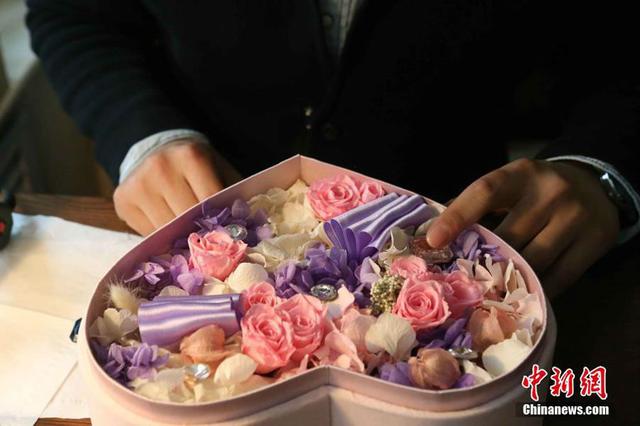 情人节礼物送什么给老婆女朋友好？2019情人节礼物推荐 送女朋友礼物