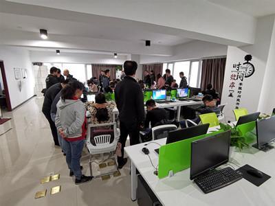 女子做微商被骗952元 想退换货还需再交担保金