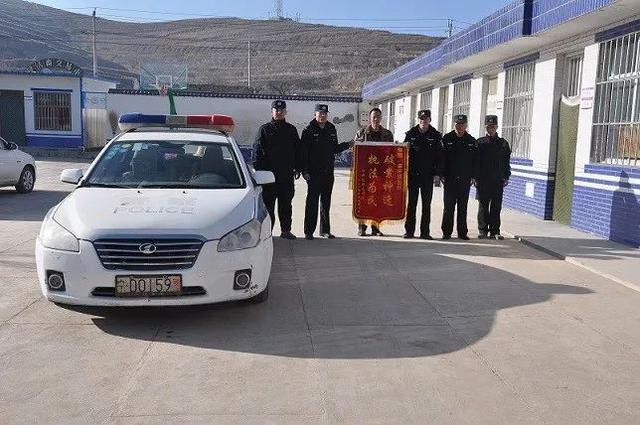 银川一主播利用快手引流到微信进行诈骗，警方迅速破案