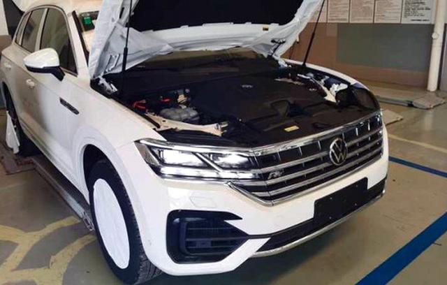 大众新款途锐到店，外观内饰微调，最快下月就能买