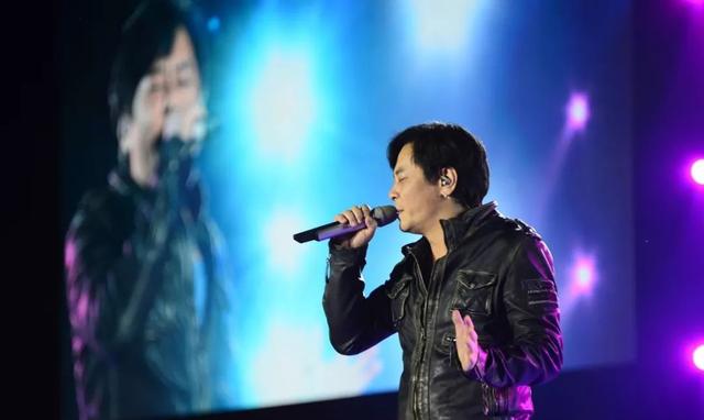 王傑的傳奇人生：離家時妻子被母親逼走，回家後想和母親斷絕關系 娛樂八卦吃瓜 第3张