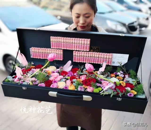 情人节送女朋友什么礼物比较有意义情人节你们送的，统统都是月季