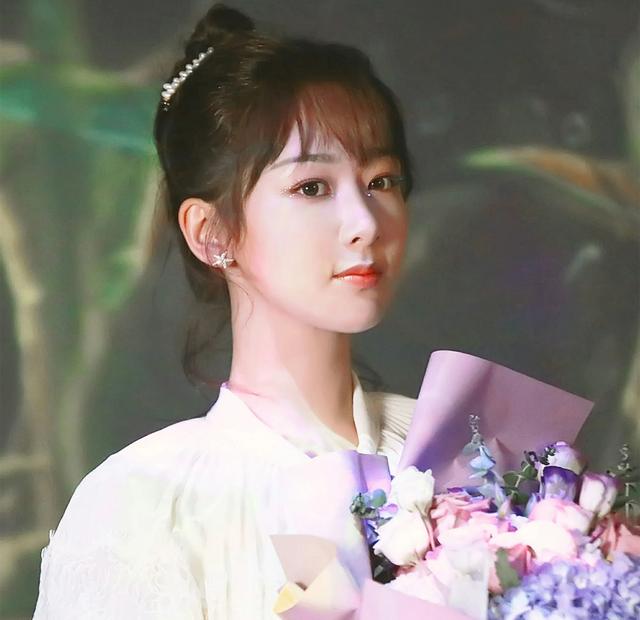 楊紫上位史，7歲出道，16歲攀上33歲金主，一場吻戲改變星途 娛樂八卦吃瓜 第37张