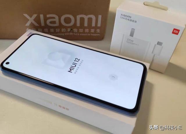 520买什么手机送女朋友？这三款是不错的选择，手感好颜值高 女朋友生日送什
