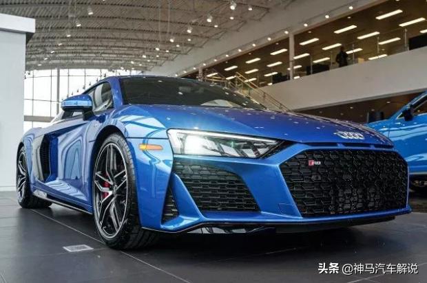 奥迪新款R8，自带撩妹光环，性能暴徒
