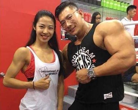 鹿晨輝遇上健身「小姐姐」，場面也太惹火了吧 健身減肥達人 第2张