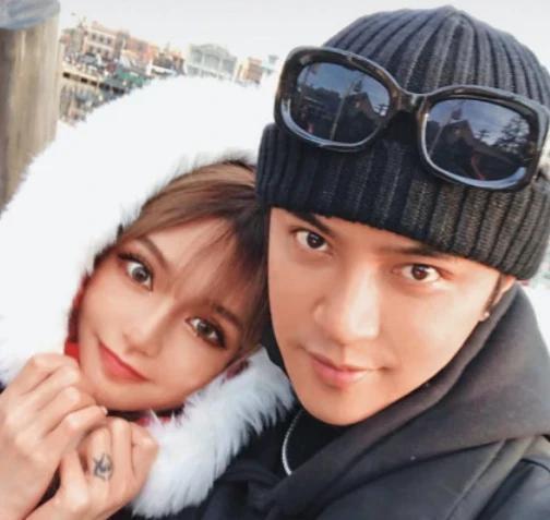 周扬青2022年多少岁，网友深扒周扬青背景