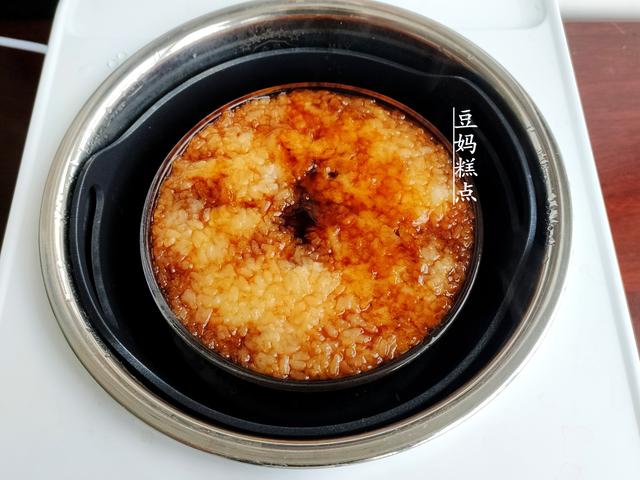 八寶飯最簡單的做法，一個電飯煲就搞定，八方來福，過年超受歡迎 熱愛美食 第11张