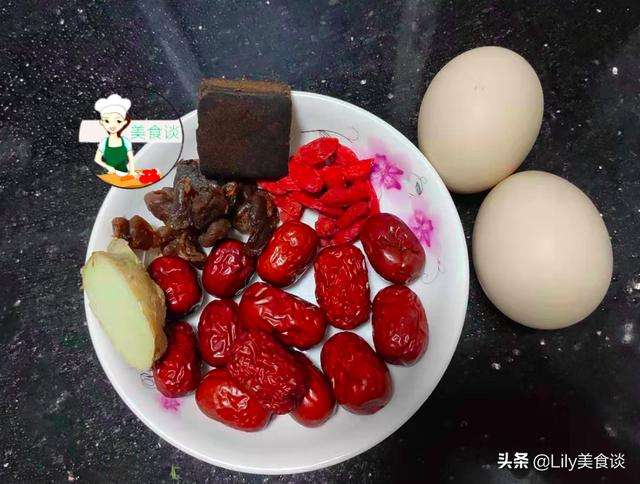 情人节送男朋友什么礼物好特殊时期过情人节，男人给女人做这碗糖水，驱寒暖