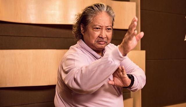 69歲洪金寶現身菜市場，身形消瘦輪椅代步，英雄遲暮也難堪 娛樂八卦吃瓜 第7张
