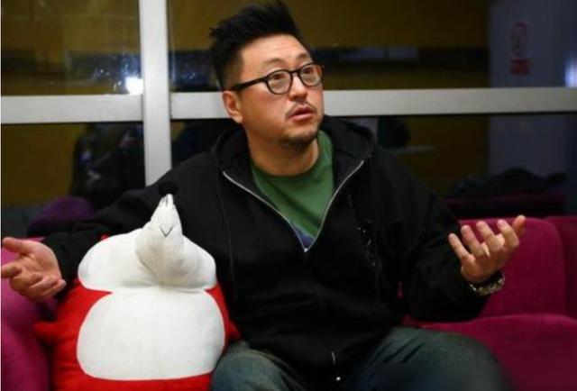 周星馳御用配角：半個月拍6部電影跑4個商演，晚年瘋魔撈金為哪般 娛樂八卦吃瓜 第7张